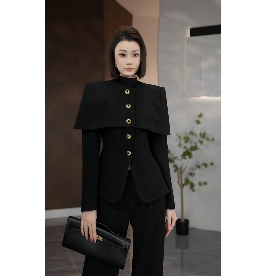 琦哥【黑金飒勉】厚款宫廷风圆领高级感斗篷披肩气质秋冬外套35466