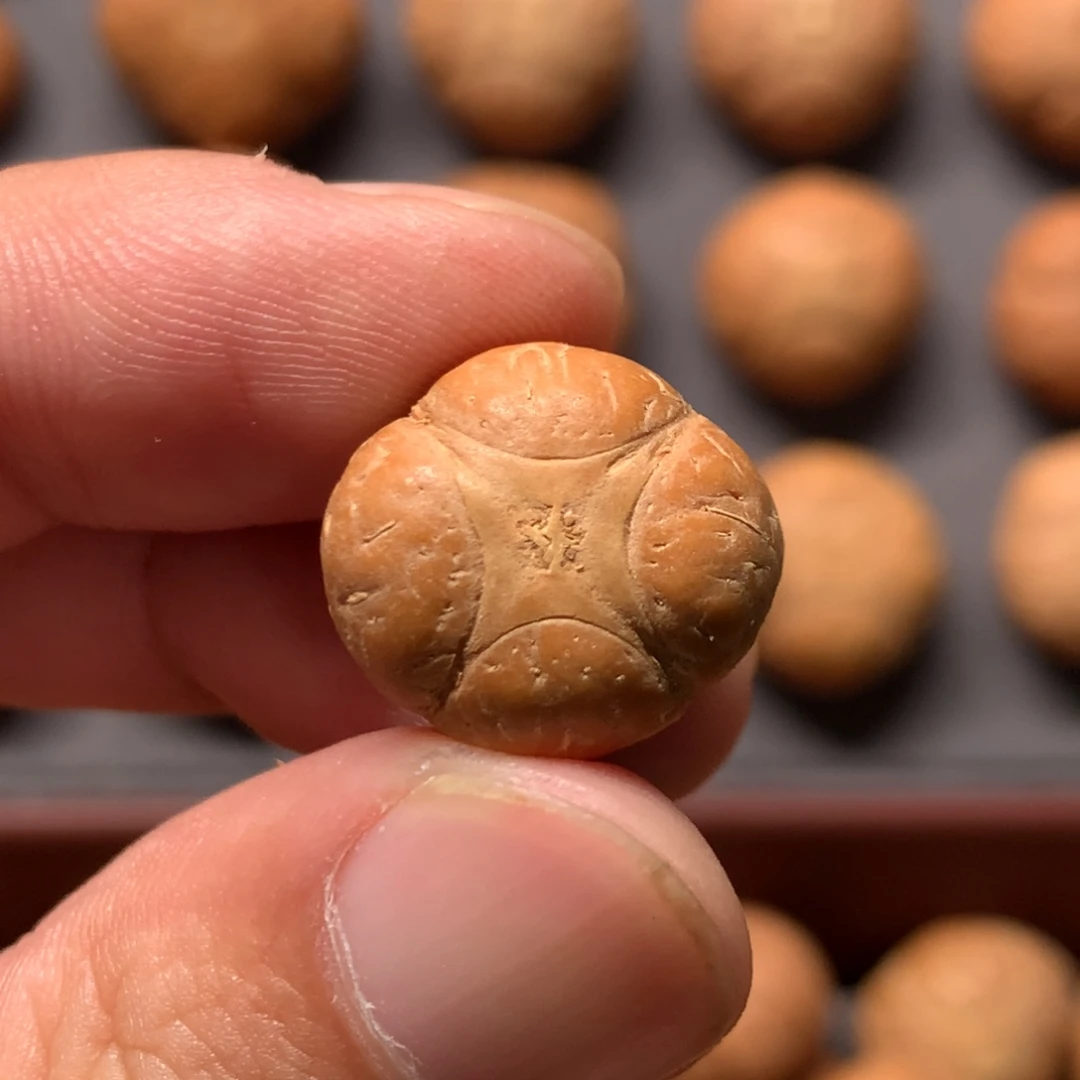 朝***雪吊坠凤眼菩提17.4mm尼泊尔梅花麒麟