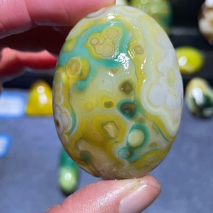 玛瑙/玉髓未镶嵌珠宝奇石