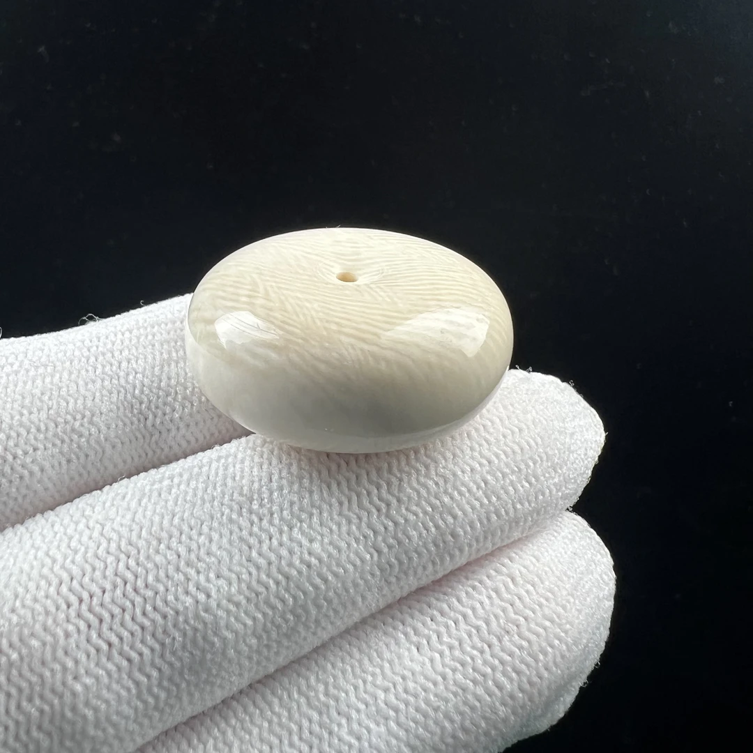 A3424天然猛犸牙平安扣28x13mm支持鉴定 假一罚四