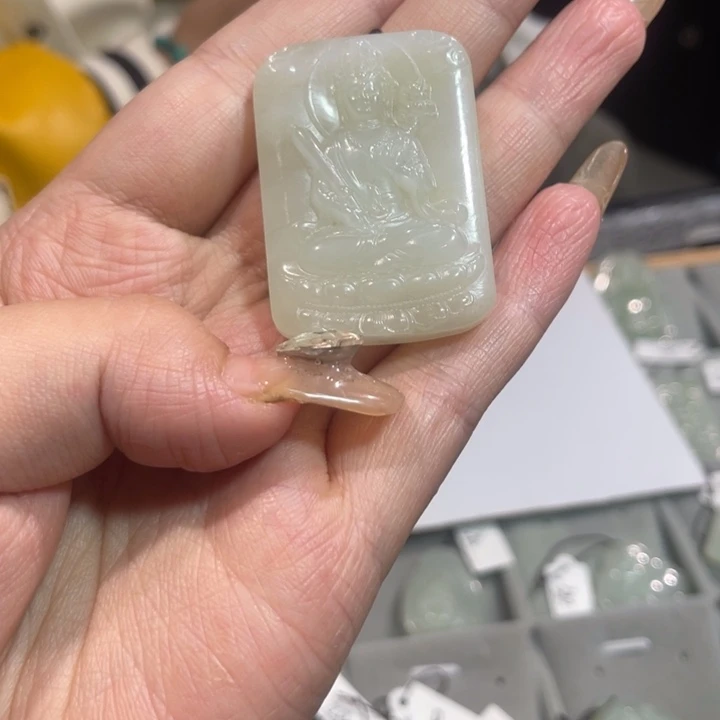 和田玉（青白玉）未镶嵌颈饰