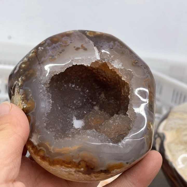 水晶摆件未镶嵌捡漏