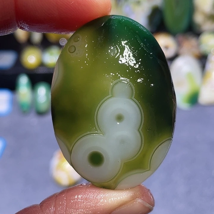 玛瑙/玉髓未镶嵌珠宝奇石