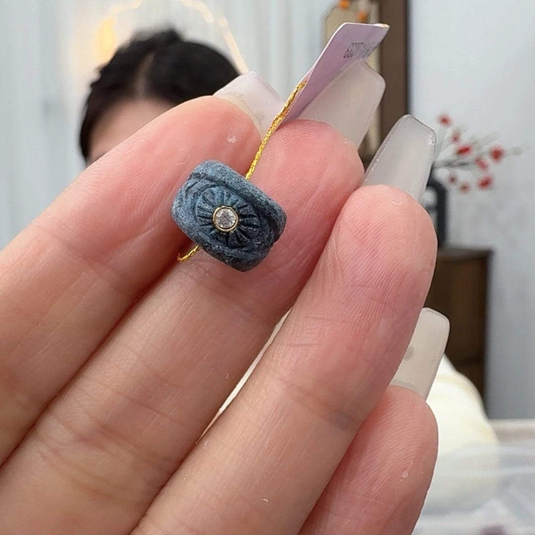 绿松石未镶嵌挂件