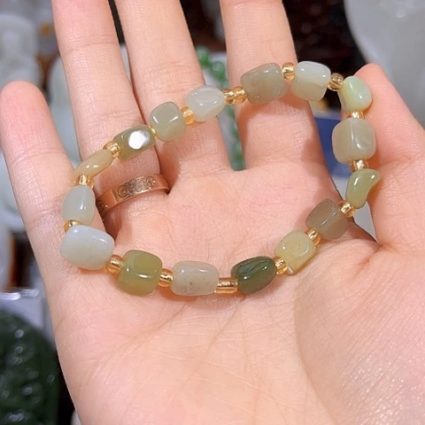 和田玉足银镀金镶嵌挂件阿*