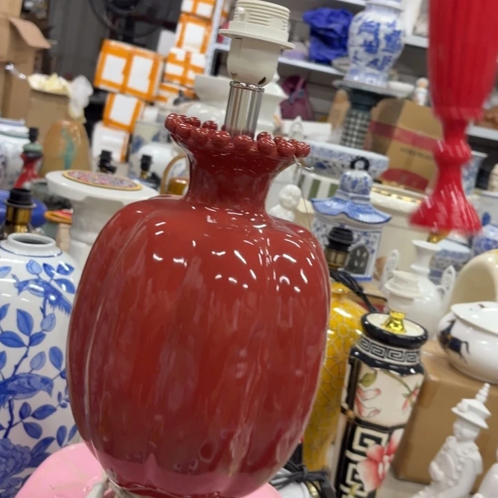 微瑕青花瓷器值得购买