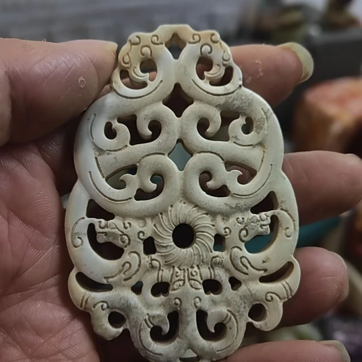 和田玉（糖玉）未镶嵌挂件