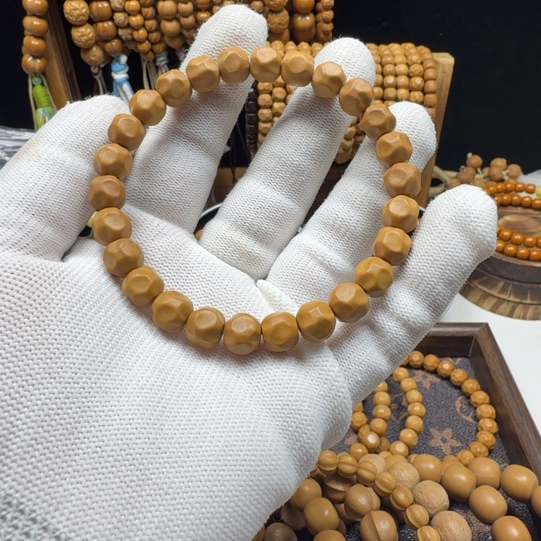 冷***人猴头核桃手串奶酪