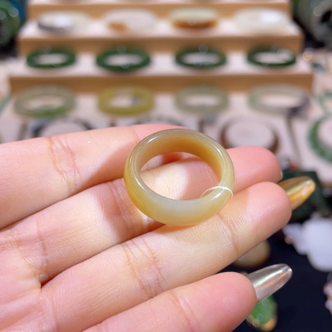 和田玉高品糖玉指环内径19/20未镶嵌