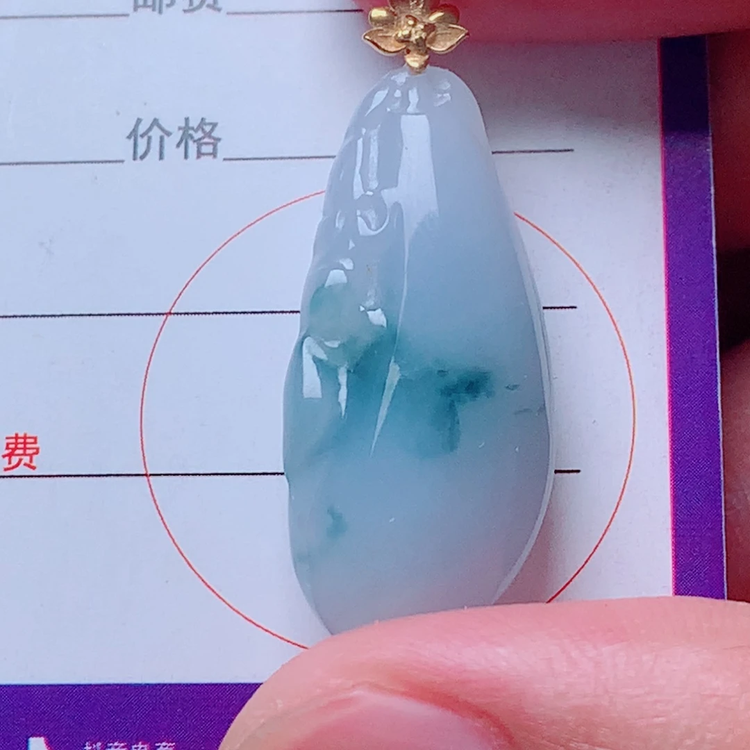 翡翠18K金镶嵌颈饰紫气东来