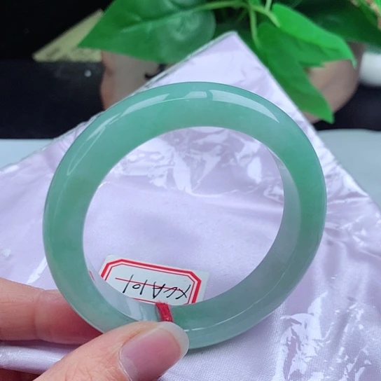 翡翠手镯未镶嵌       正圈55 冰蓝绿