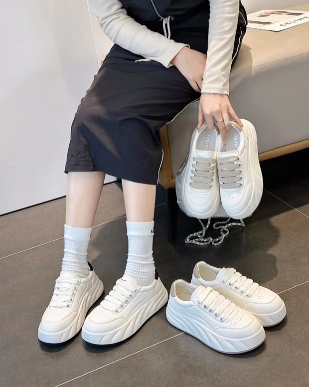 1201欧洲站真皮小白鞋春季新款厚底面包鞋超软超轻板鞋百搭休闲K1