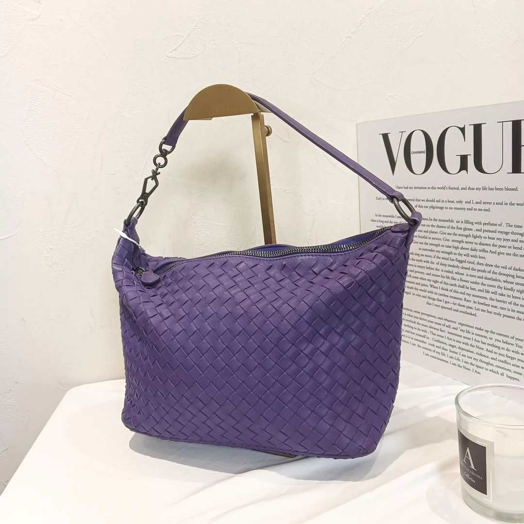 葆蝶家/单肩包/8540