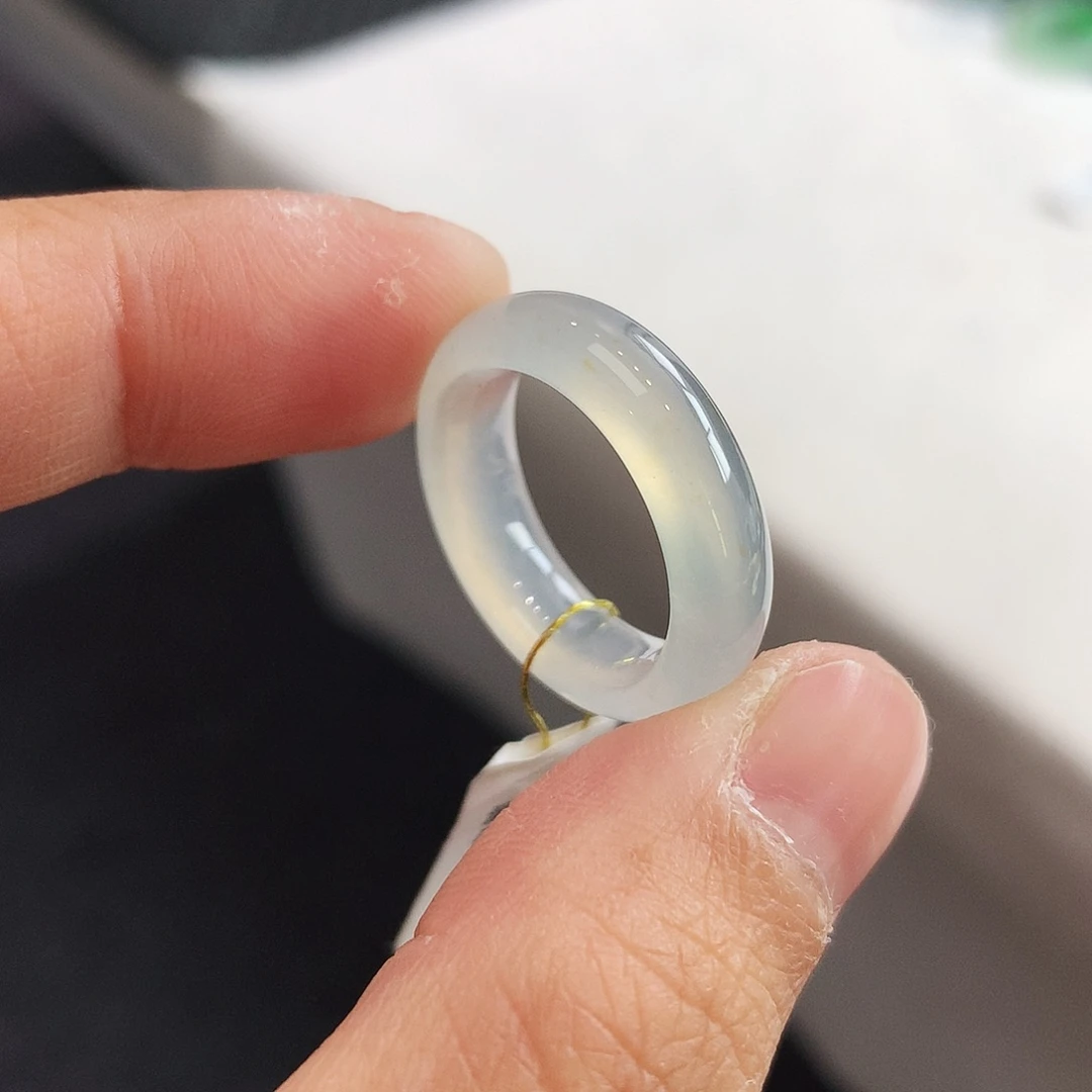 轩***然翡翠未镶嵌戒指12-13号