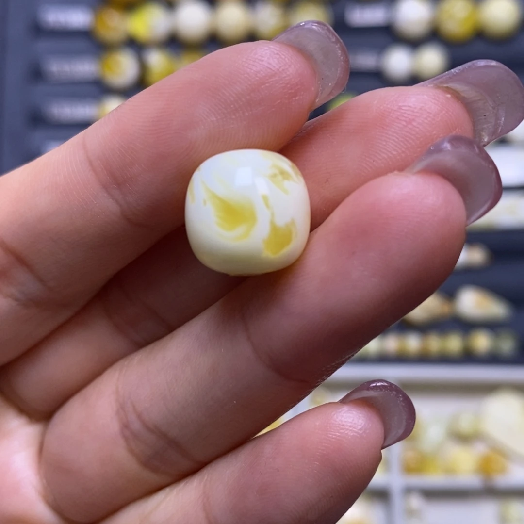 蜜蜡未镶嵌珠宝奇石瓷白溶洞妖花老型12.8*12.3mm