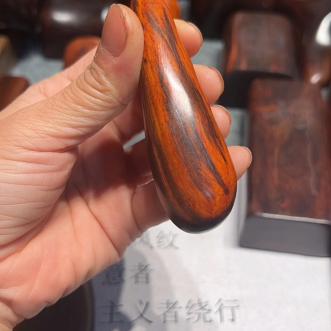 交趾黄檀（大红酸枝）m**s