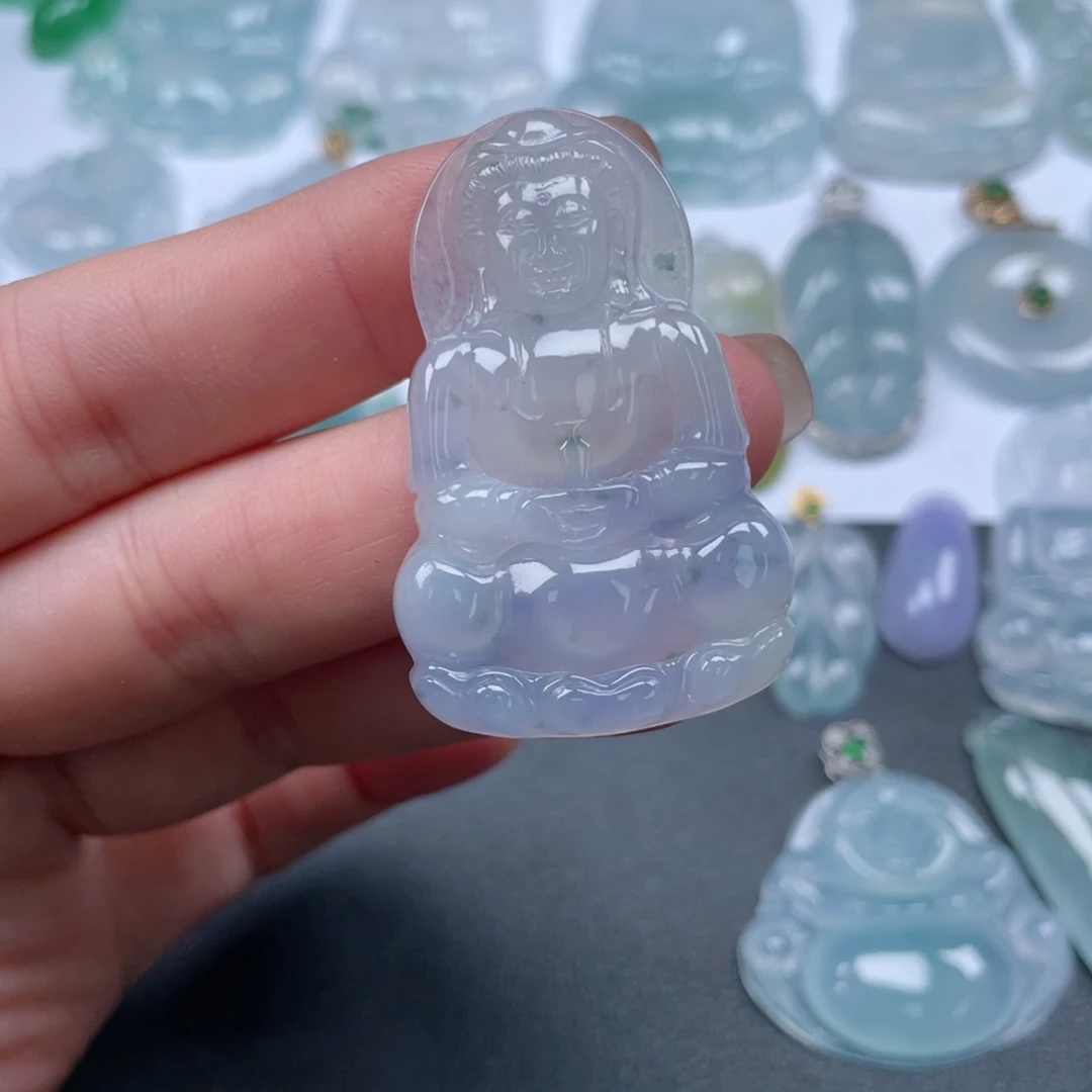 翡翠颈饰未镶嵌观音