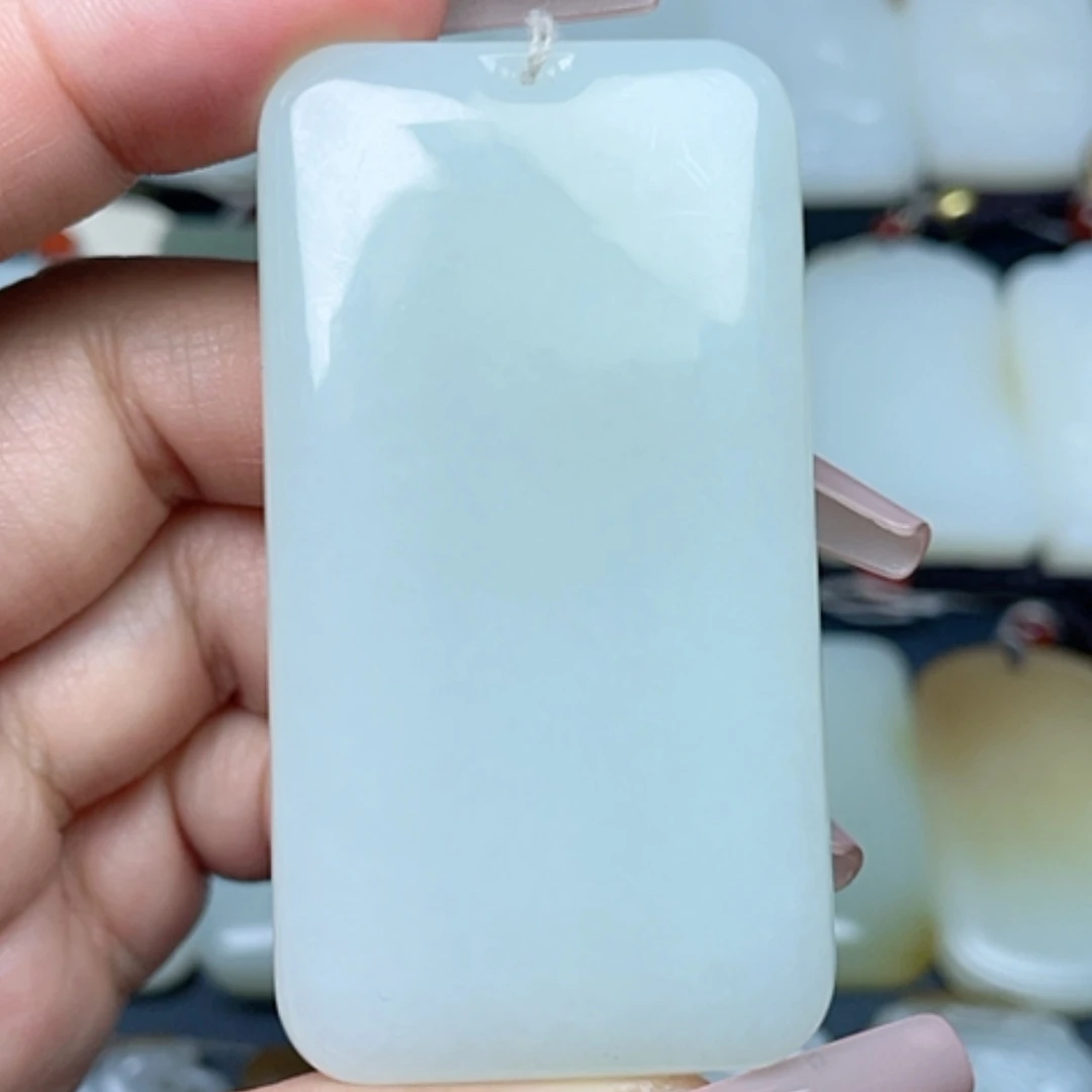 【闪购商品】颈饰未镶嵌和田玉