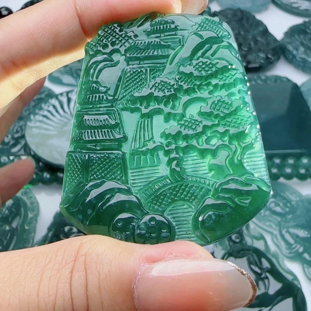 颈饰未镶嵌翡翠多样性发货天然的A货翡翠