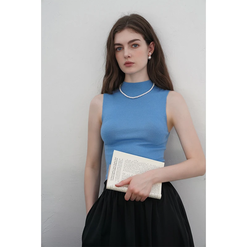 miorastudio法式半高领羊毛针织衫 无缝一体蓝色背心高级感上衣女