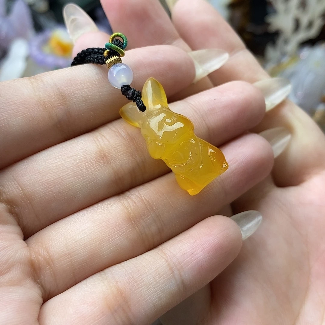 牛***豪玛瑙/玉髓未镶嵌颈饰