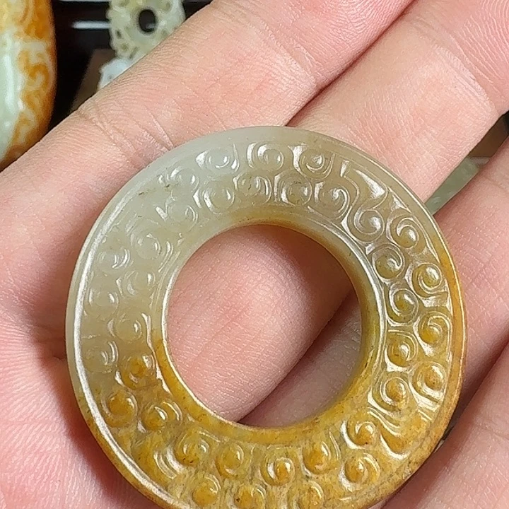 和田玉（糖玉）未镶嵌颈饰
