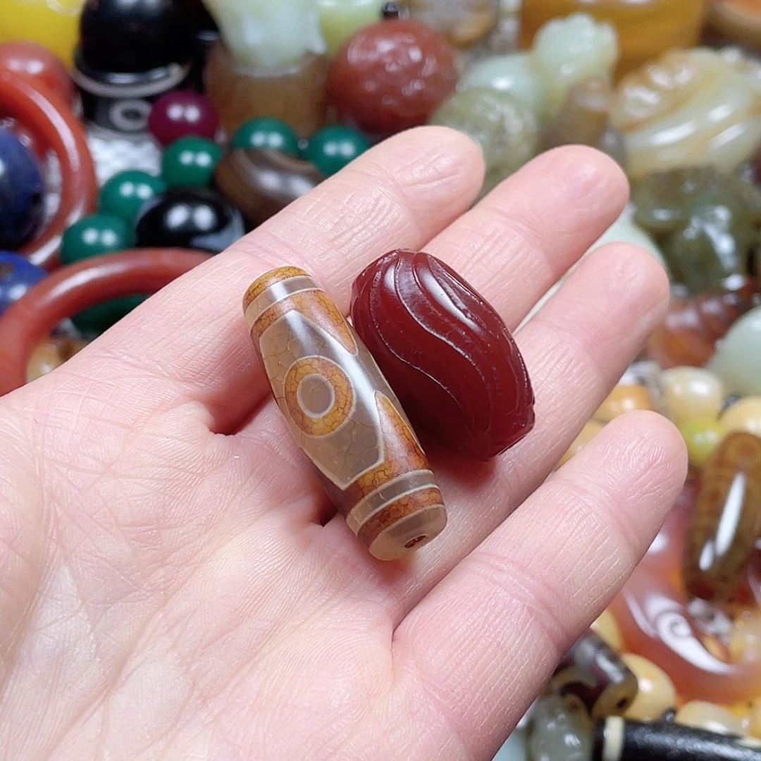 玛瑙/玉髓挂件未镶嵌乐*遥