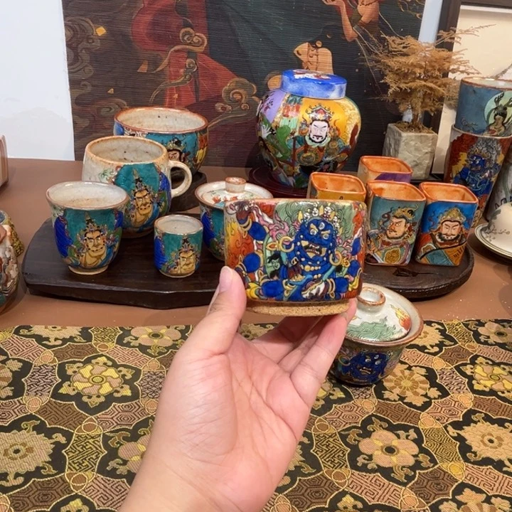 手工手绘六臂大黑天茶杯
