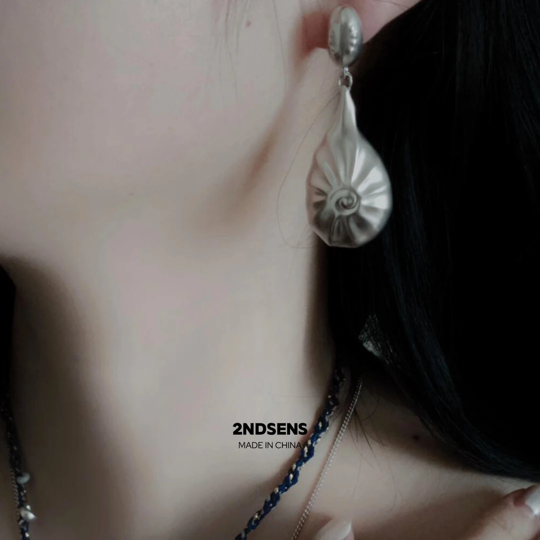 合金耳饰 【海盐季风】古法冰川银磨砂质地螺旋贝壳耳环