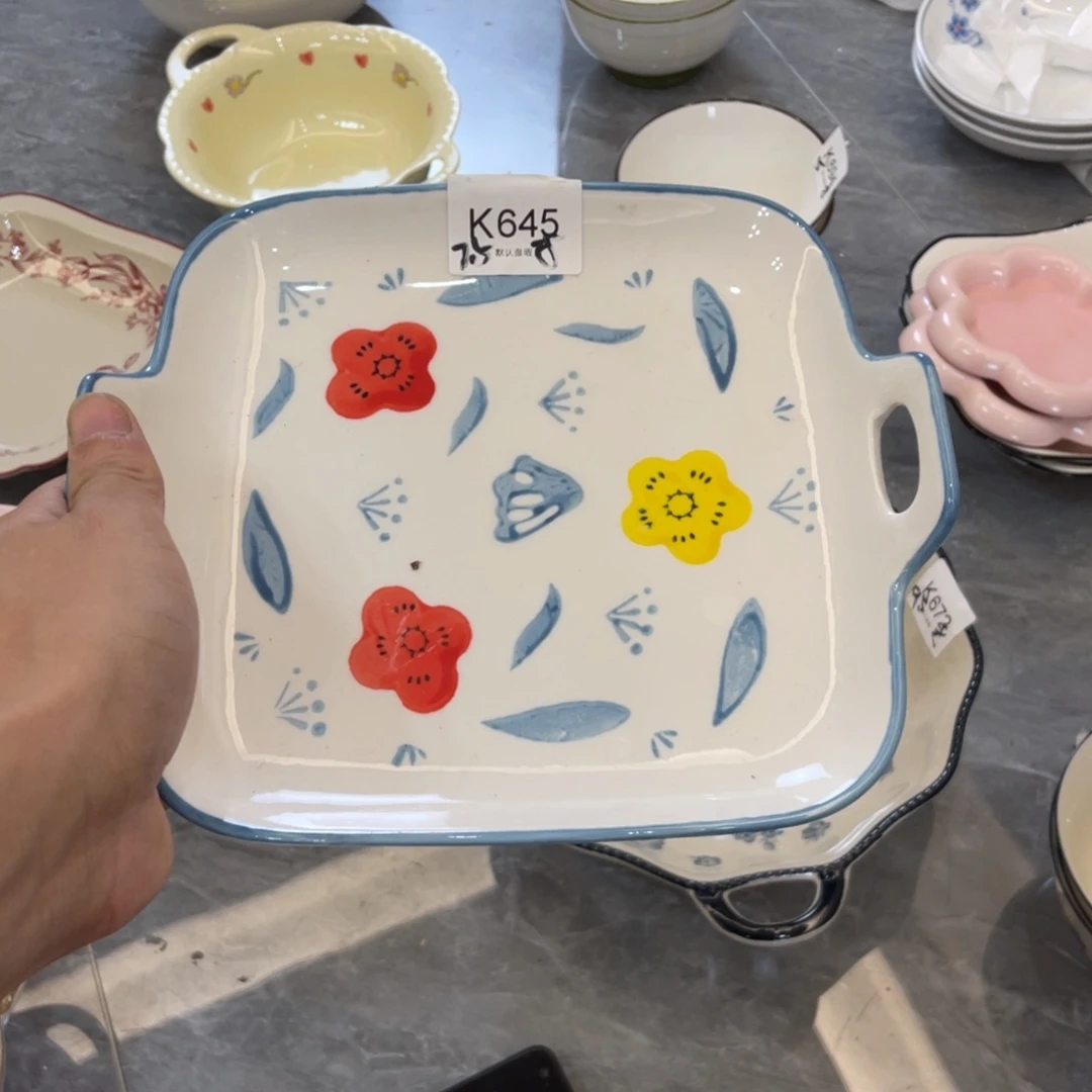 陶瓷微瑕餐具介意勿拍，满18飞！