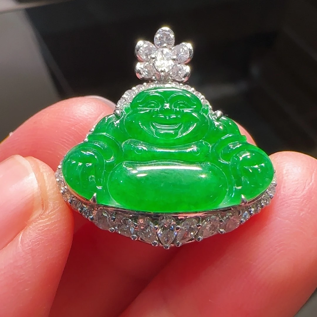 翡翠18K金镶嵌颈饰
