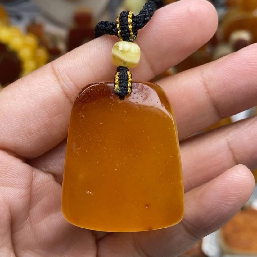 【闪购商品】琥珀颈饰未镶嵌