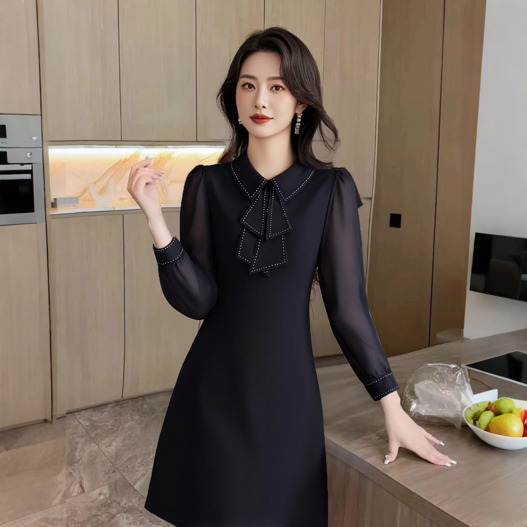 A娃娃领连衣裙2025春季新款减龄高级感高端大码黑色裙子D0443