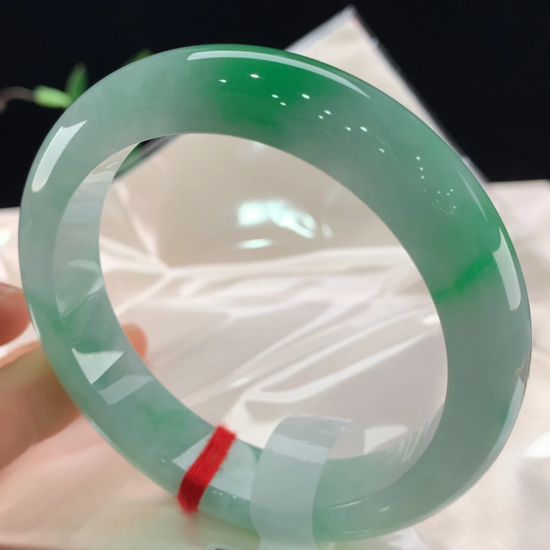 翡翠未镶嵌手镯2100