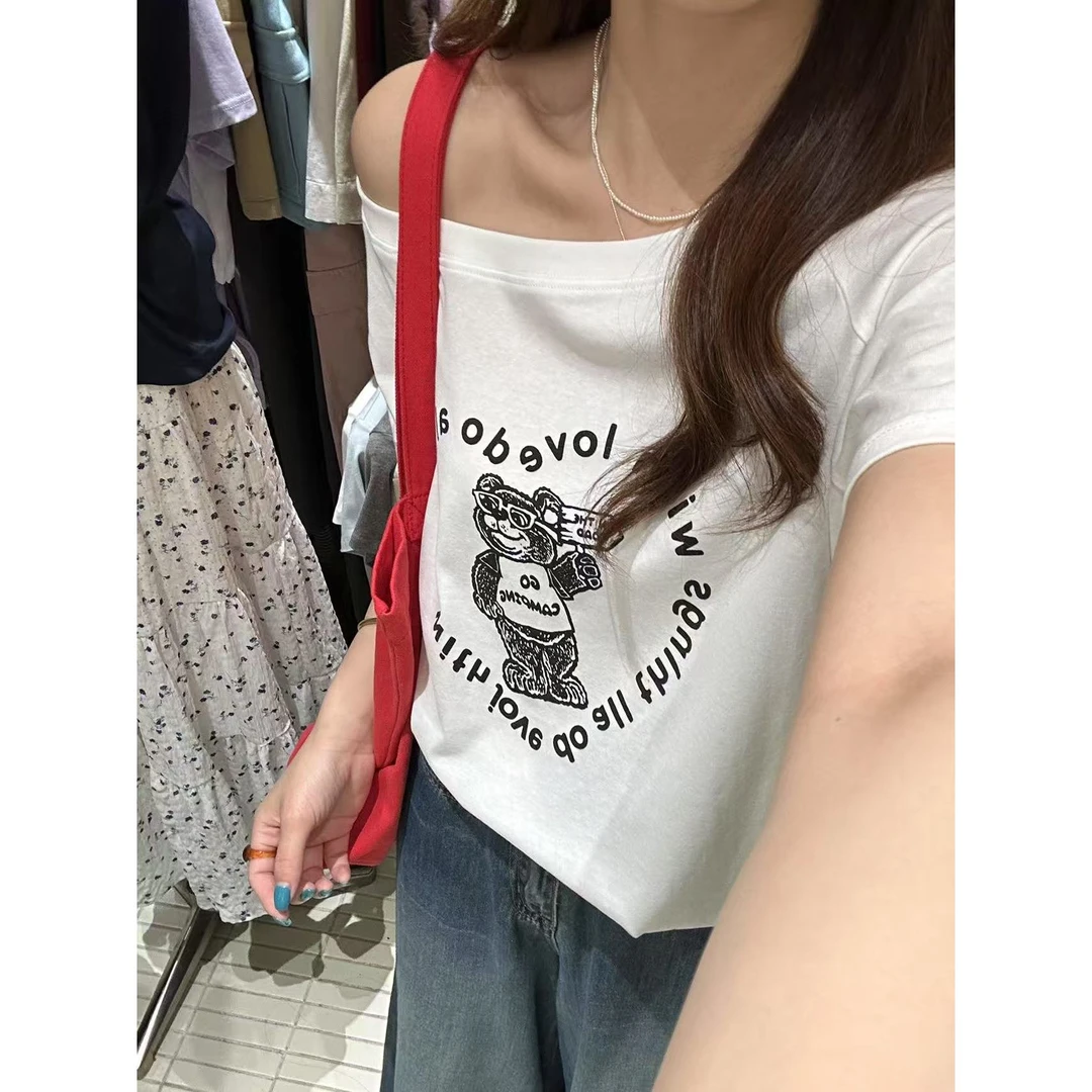 L-T148#『一眼心动！』简约设计感斜肩字母小熊短袖上衣