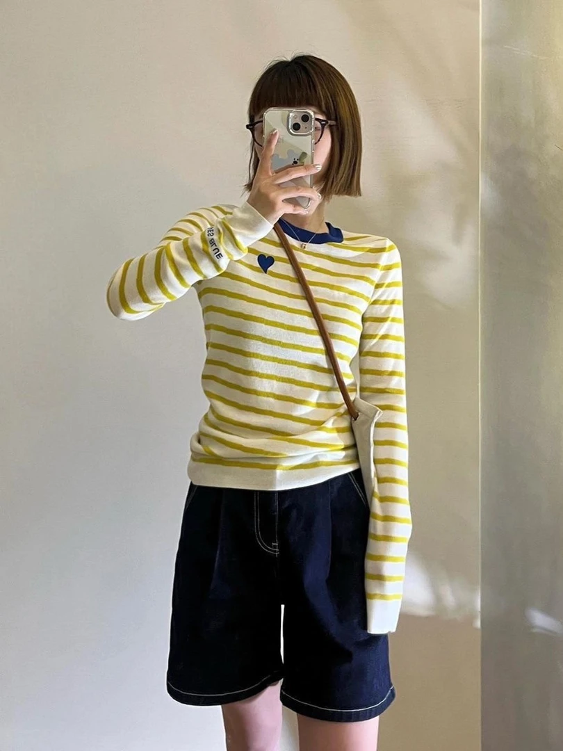 黄色条纹爱心针织打底衫