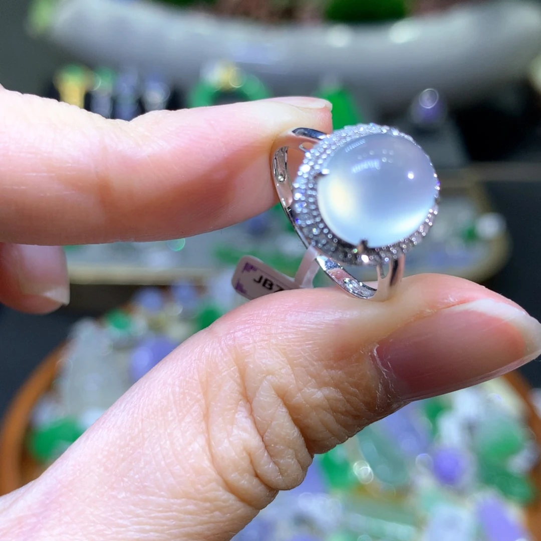 【闪购商品】翡翠颈饰18K金镶嵌翡翠吊坠项链