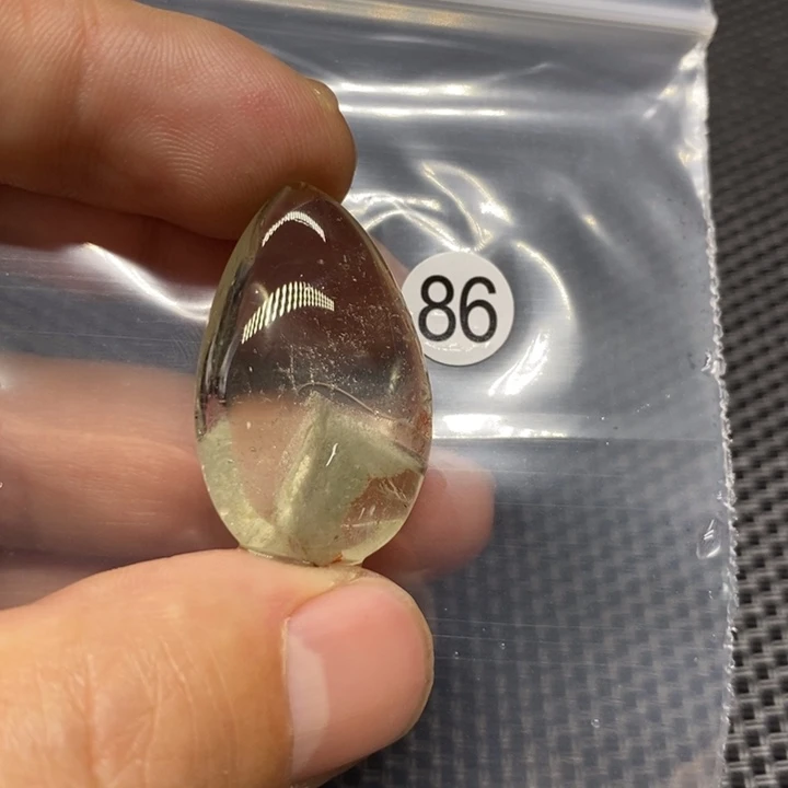 用***6水晶未镶嵌颈饰水晶