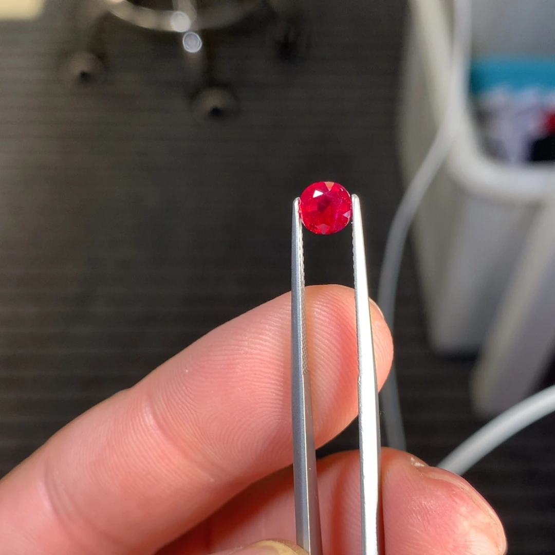 红宝石裸石未镶嵌1.08克拉缅甸无烧主证鸽血红红宝石