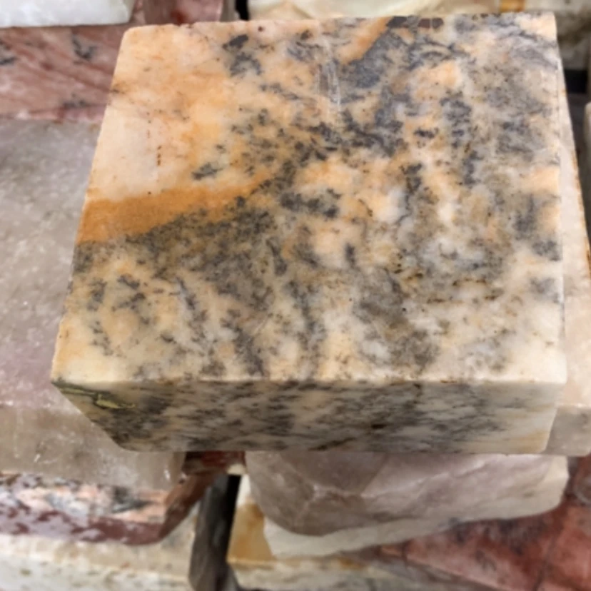 【闪购商品】未镶嵌手镯（圆镯）石英岩玉黄虎皮草花