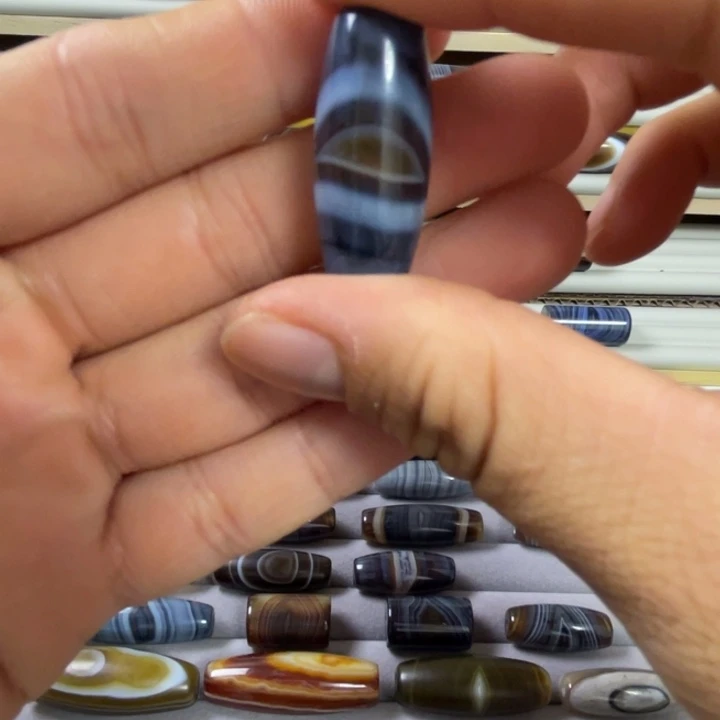 肉***肉玛瑙/玉髓未镶嵌颈饰