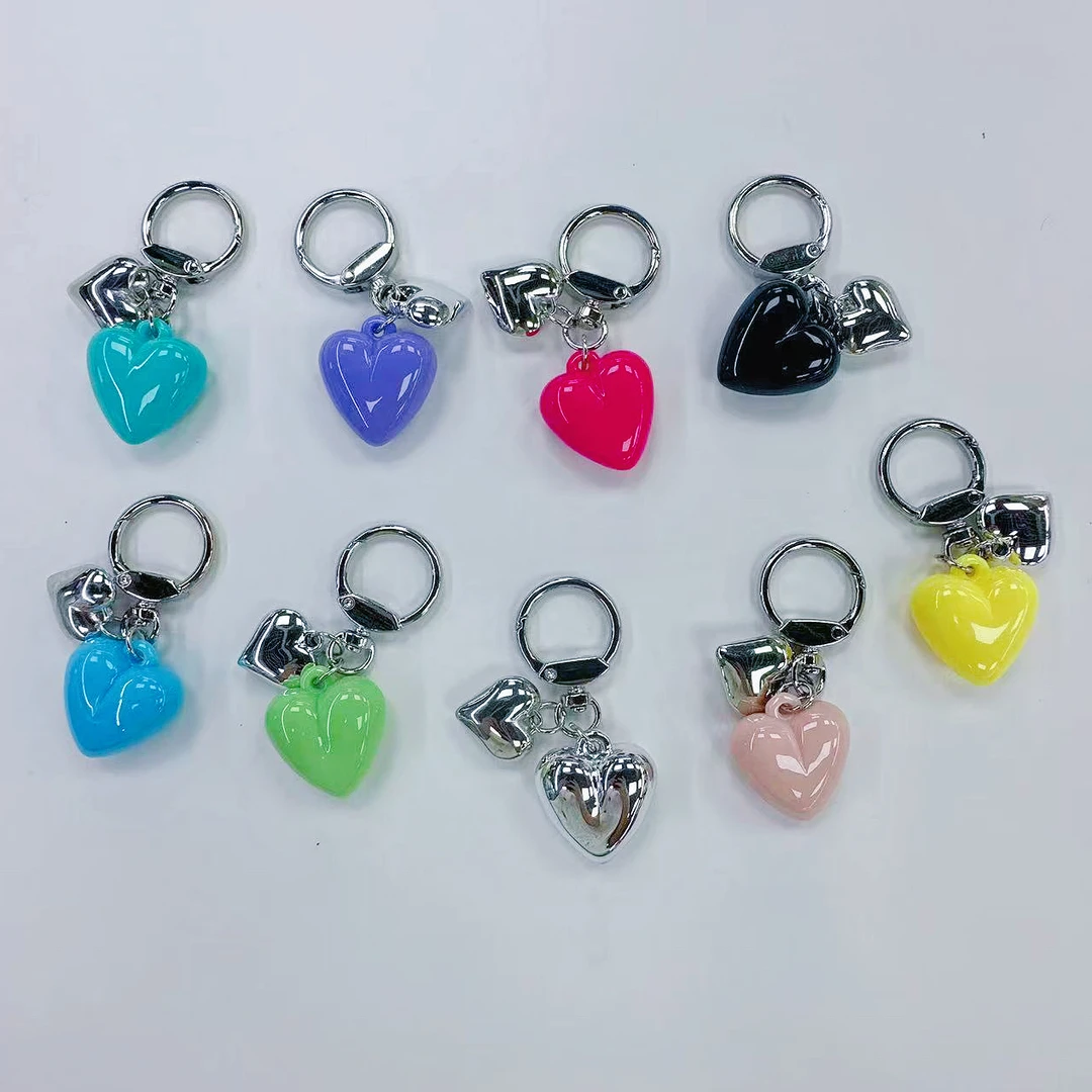 新款多巴胺爱心挂件适用背包手机壳水杯耳机壳挂链女