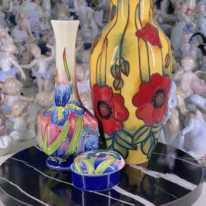 四***月陶瓷艺术品手雕作品