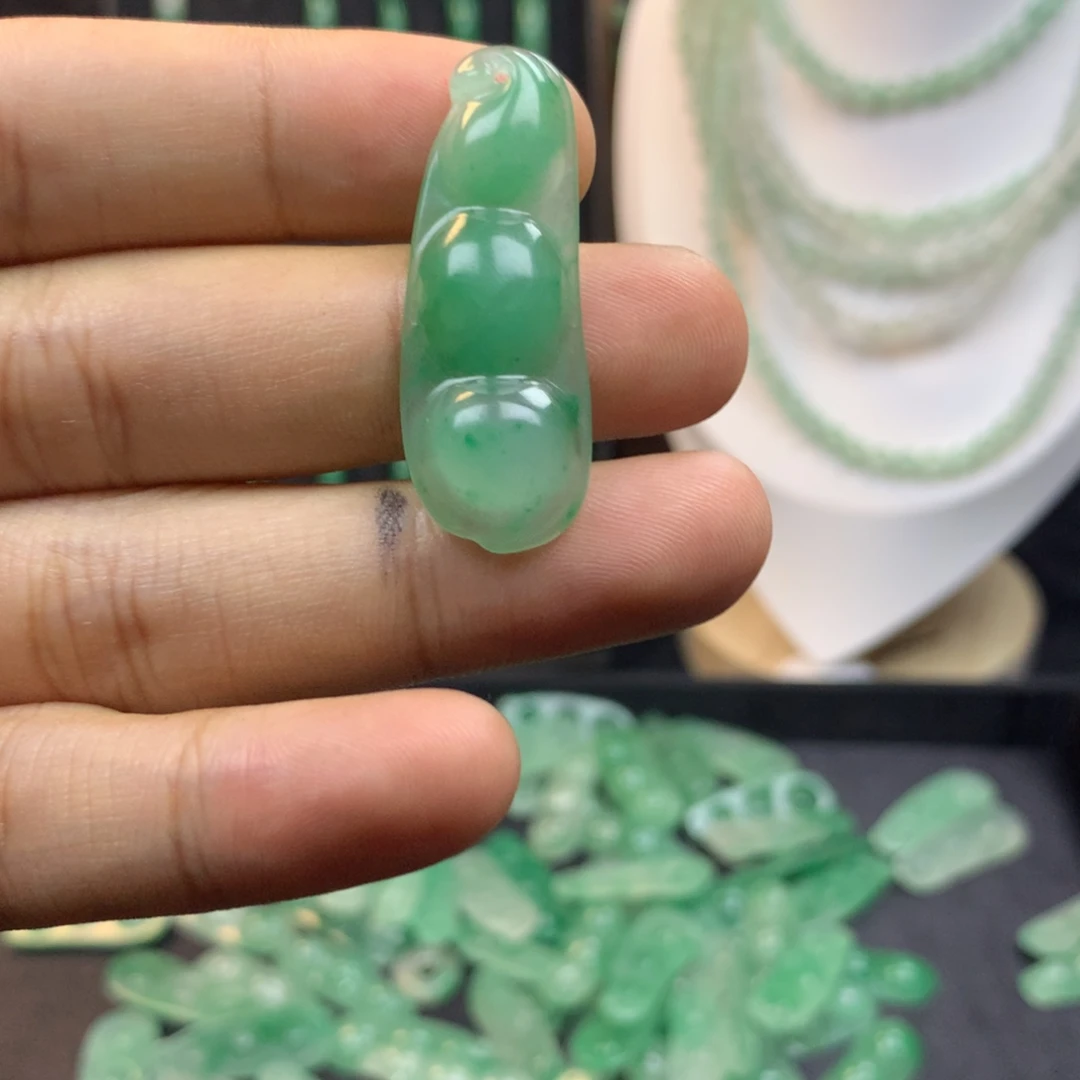 石英质玉合金福豆