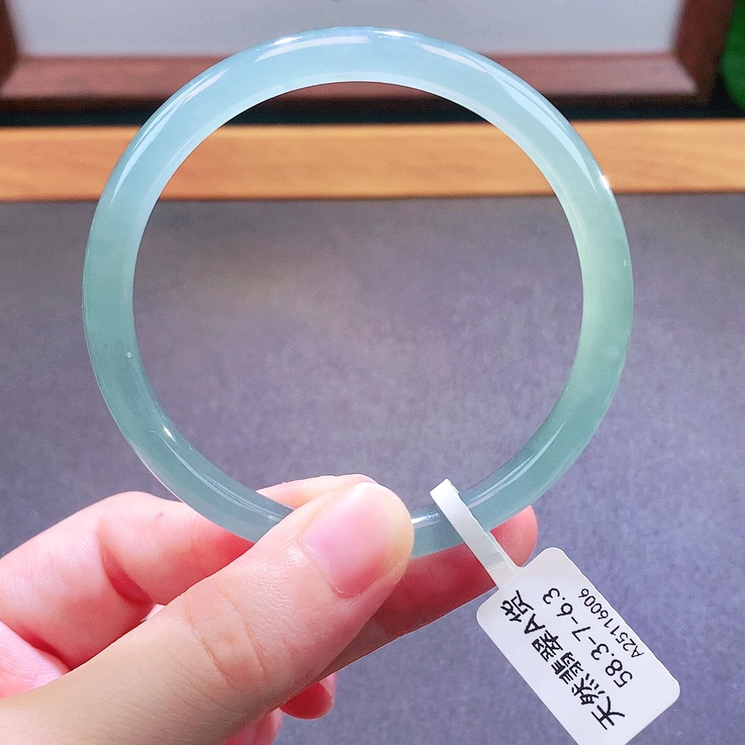 翡翠未镶嵌手镯天然翡翠