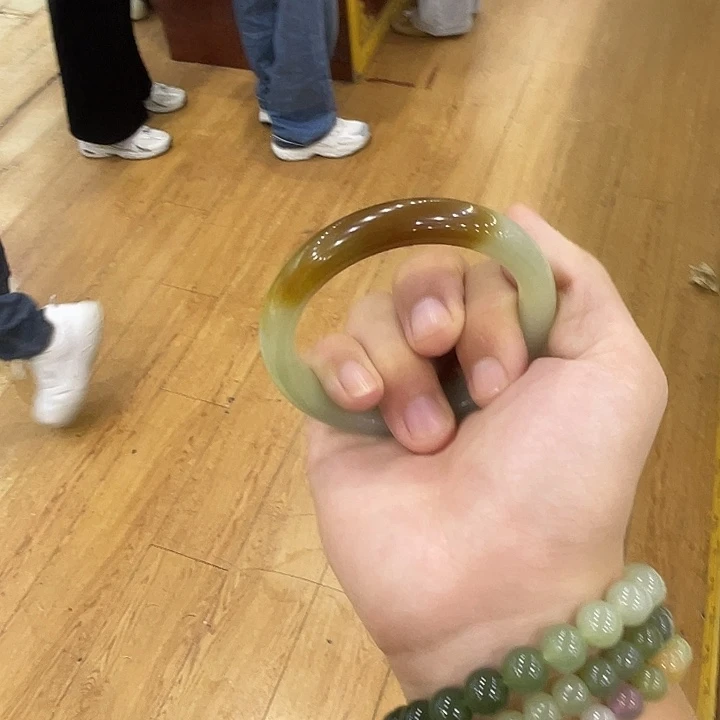 颈饰未镶嵌和田玉（糖玉）