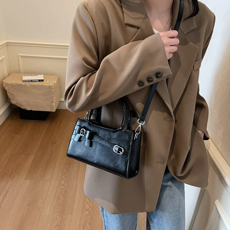 春季流行手提小方包女2025新款甜酷风小包包高级感单肩斜挎包