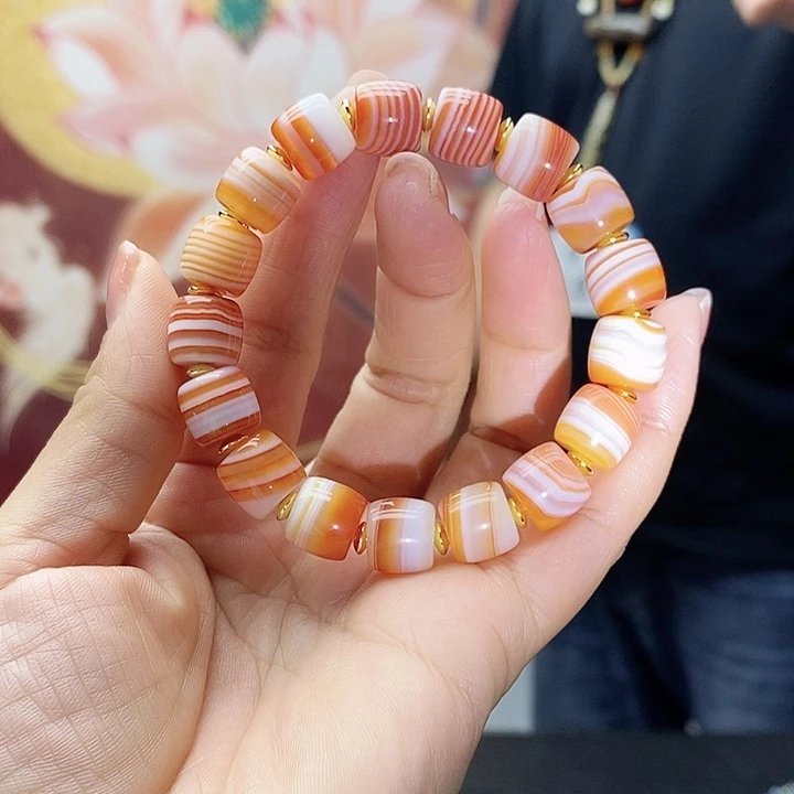 玛瑙/玉髓颈饰合金