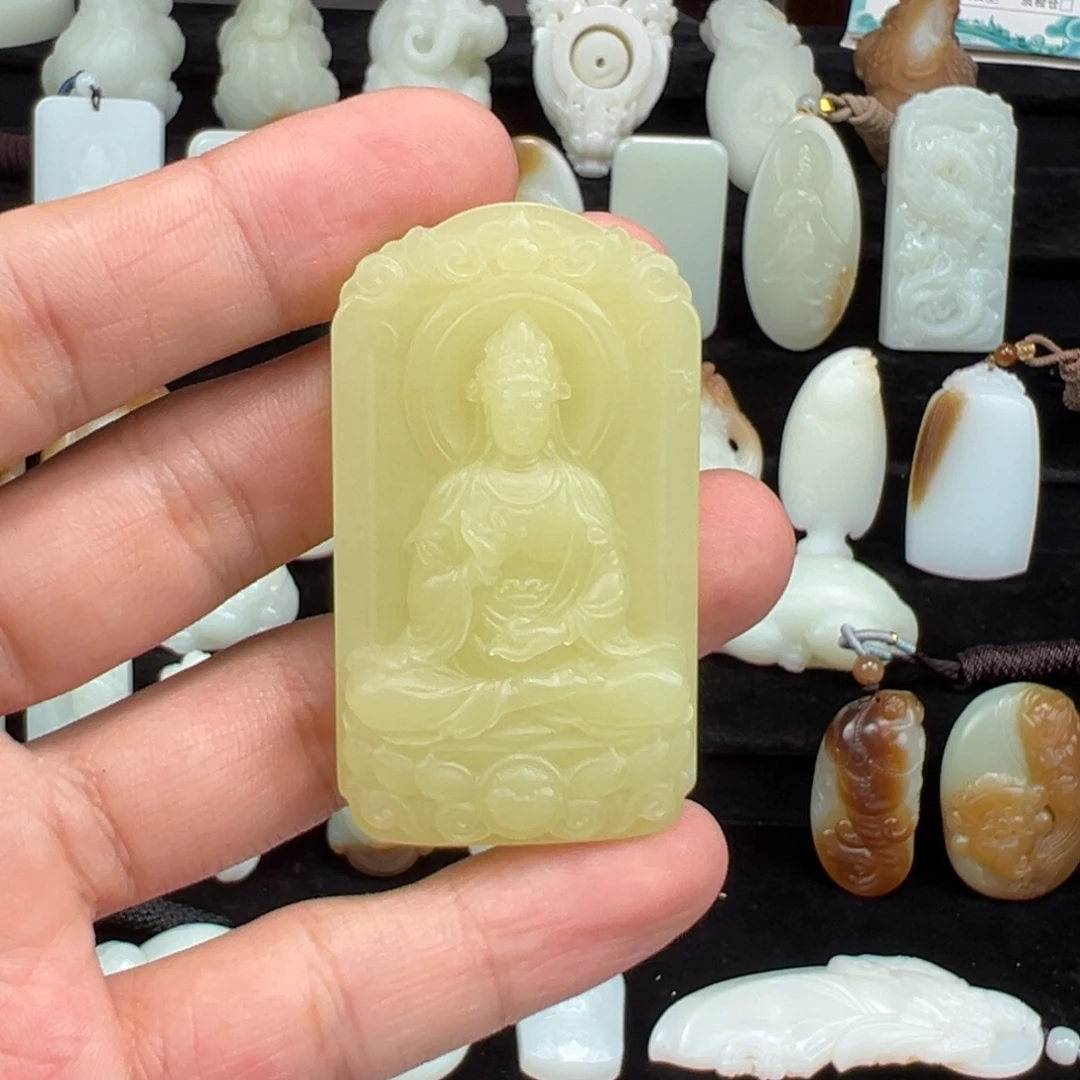 奶***冰和田玉未镶嵌颈饰