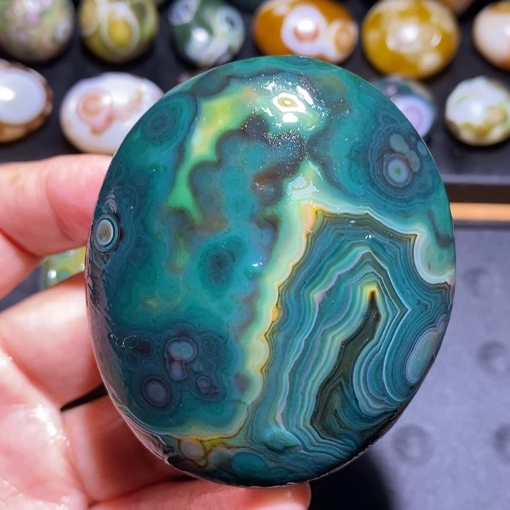 未镶嵌玛瑙/玉髓珠宝半成品38